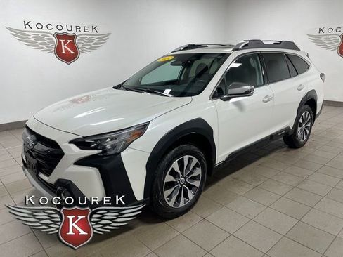 Used 2024 Subaru Outback Touring AWD/4WD image 3