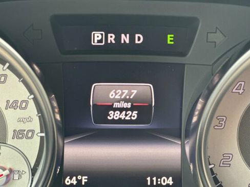 Used 2015 Mercedes-Benz SLK 350 image 25