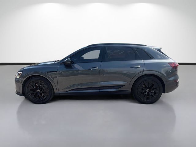 Used 2024 Audi Q8 e-tron Prestige w/ Prestige Package AWD/4WD image 6