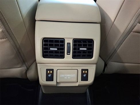 Used 2018 Subaru Outback 2.5i Limited image 10