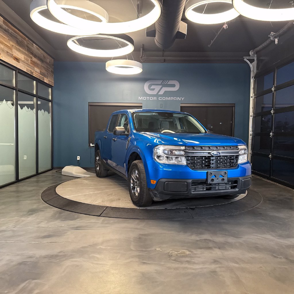 Used 2022 Ford Maverick XLT FWD image 1