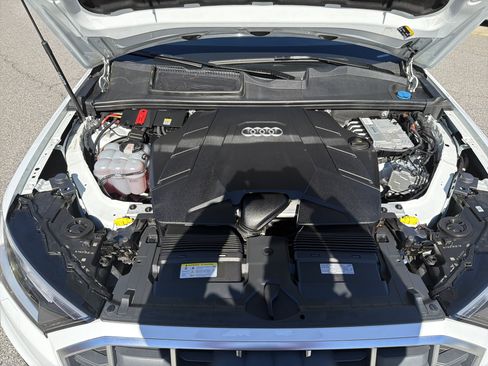 Used 2022 Audi Q7 3.0T Prestige image 23