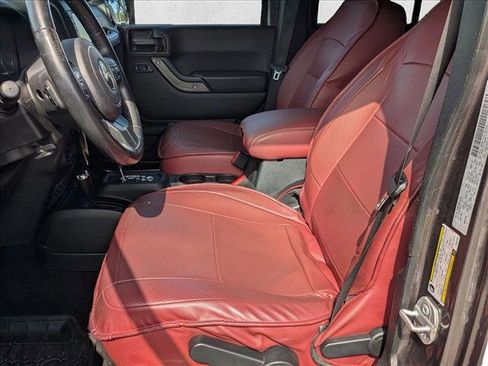 Used 2018 Jeep Wrangler Unlimited Sport S AWD/4WD image 15
