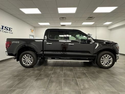 Used 2025 Ford F150 Lariat w/ Equipment Group 501A Mid AWD/4WD image 8