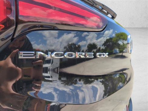 Used 2021 Buick Encore GX Preferred w/ Sport Touring Package FWD image 30