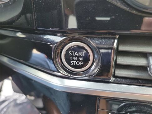 Used 2023 Nissan Pathfinder Platinum w/ Lighting Package (N93) image 23