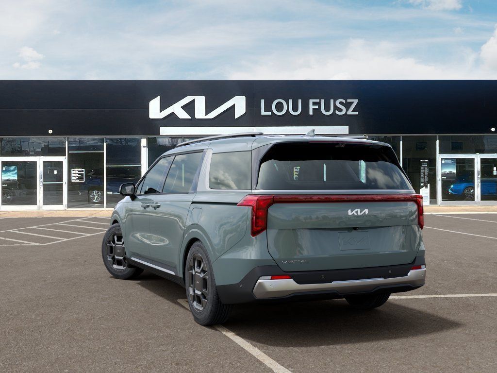 New 2027 Kia Carnival SX FWD image 4