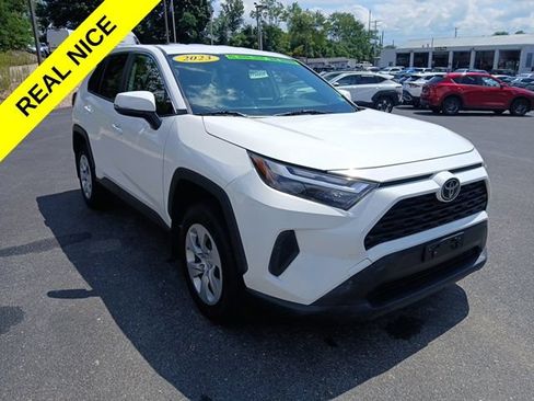Used 2023 Toyota RAV4 LE AWD/4WD image 7