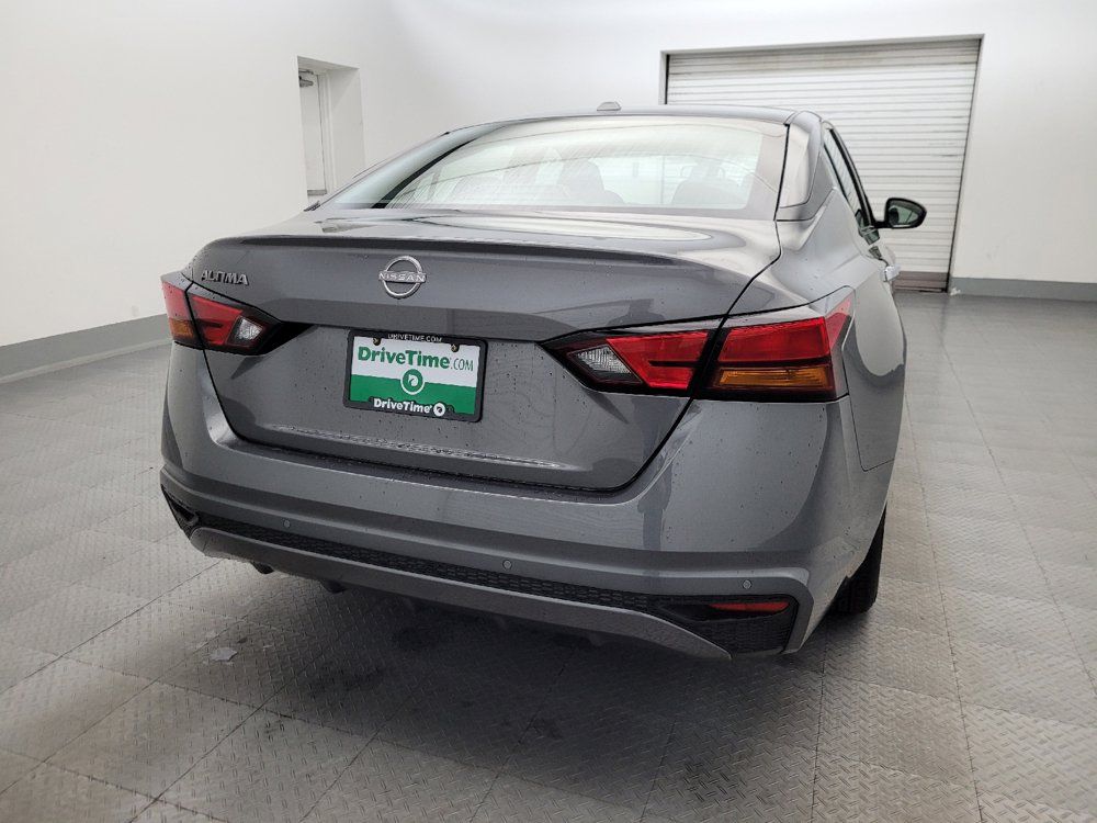 Used 2025 Nissan Altima 2.5 SV FWD image 7