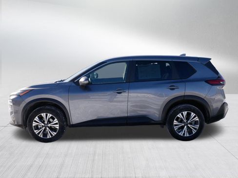 Used 2023 Nissan Rogue SV image 4