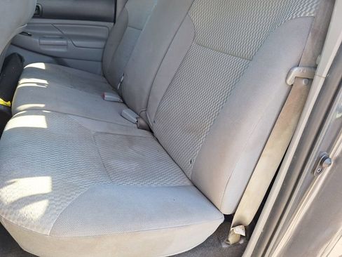 Used 2014 Toyota Tacoma PreRunner image 18