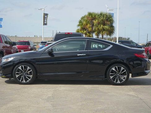 Used 2017 Honda Accord EX-L image 3