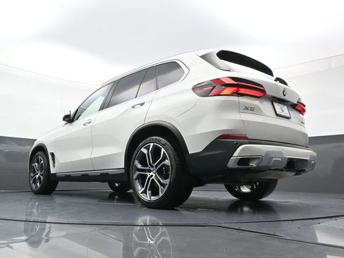 New 2026 BMW X5 xDrive40i w/ Climate Comfort Package AWD/4WD image 25