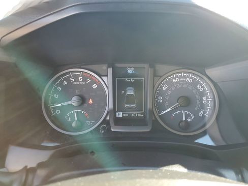 Used 2023 Toyota Tacoma TRD Sport image 25