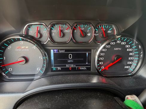 Used 2018 Chevrolet Silverado 1500 LT w/ All Star Edition AWD/4WD image 8