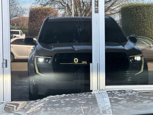 Used 2024 GMC Acadia AT4 w/ Super Cruise Package image 44