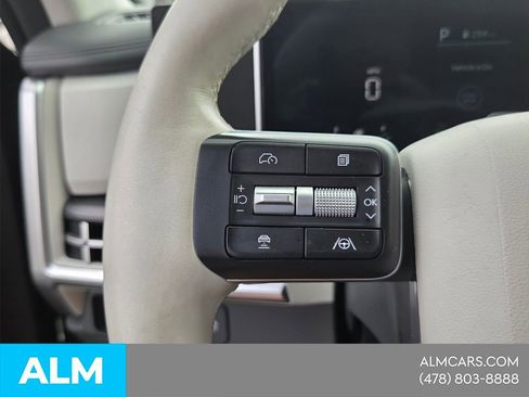 Used 2025 Hyundai Santa Fe SEL FWD image 27