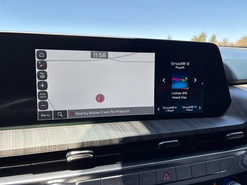 Used 2024 Kia Telluride SX w/ Towing Package AWD/4WD image 26