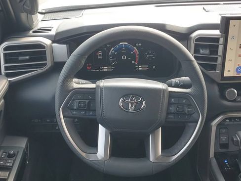 Used 2026 Toyota Tundra Limited AWD/4WD image 13