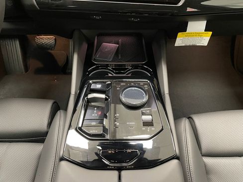 Used 2025 BMW 530i xDrive image 23