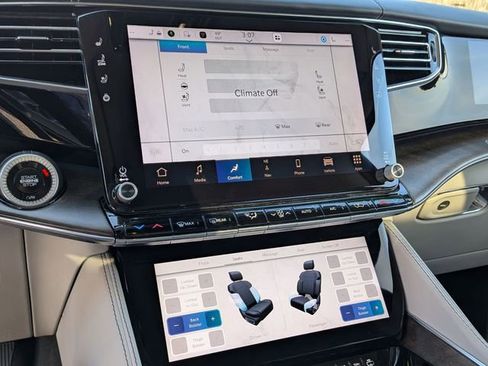 Used 2024 Jeep Grand Wagoneer Series II w/ Convenience Group III image 21