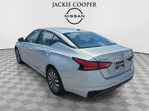 Used 2026 Nissan Altima 2.5 SV AWD/4WD image 7