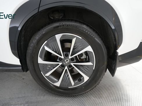Used 2024 Lexus RZ 450e Premium w/ Accessory Package (Z1) AWD/4WD image 19