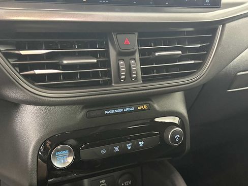 Used 2025 Ford Escape SE FWD image 33