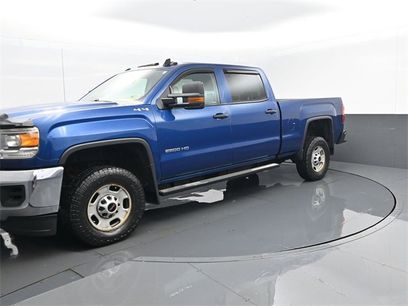 Used 2016 GMC Sierra 2500 4x4 Crew Cab w/ Sierra Convenience Package