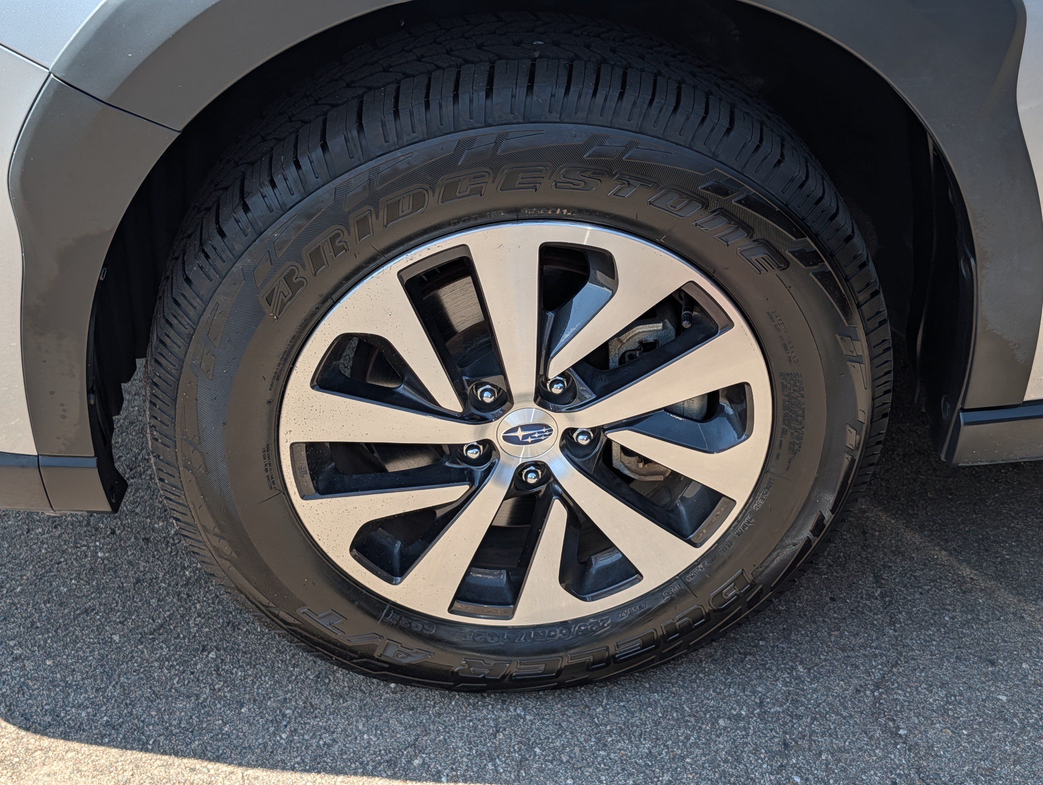 Certified 2025 Subaru Outback Premium AWD/4WD image 15