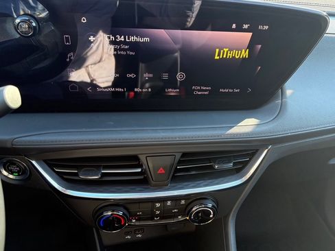 Used 2024 Buick Encore GX Preferred w/ Comfort Package image 11