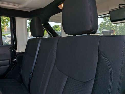 Used 2017 Jeep Wrangler Unlimited Sport w/ Quick Order Package 24S AWD/4WD image 16