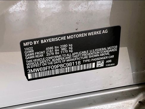 Used 2023 BMW 330i Sedan w/ Premium Package image 33