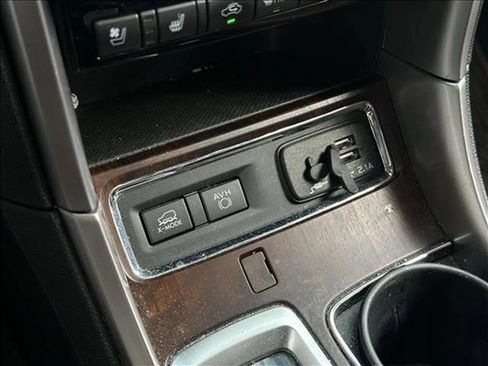 Used 2022 Subaru Ascent Touring image 18