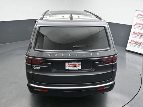 Used 2024 Jeep Wagoneer 4WD w/ Premium Group I image 35