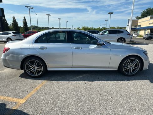 Used 2019 Mercedes-Benz E 450 4MATIC Sedan image 6