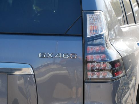 Used 2023 Lexus GX 460 Premium image 17