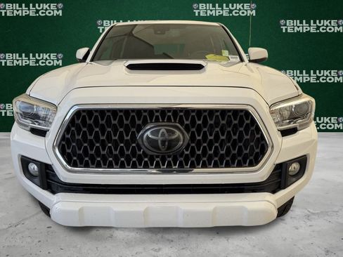 Used 2019 Toyota Tacoma TRD Sport w/ TRD Premium Sport Package image 10