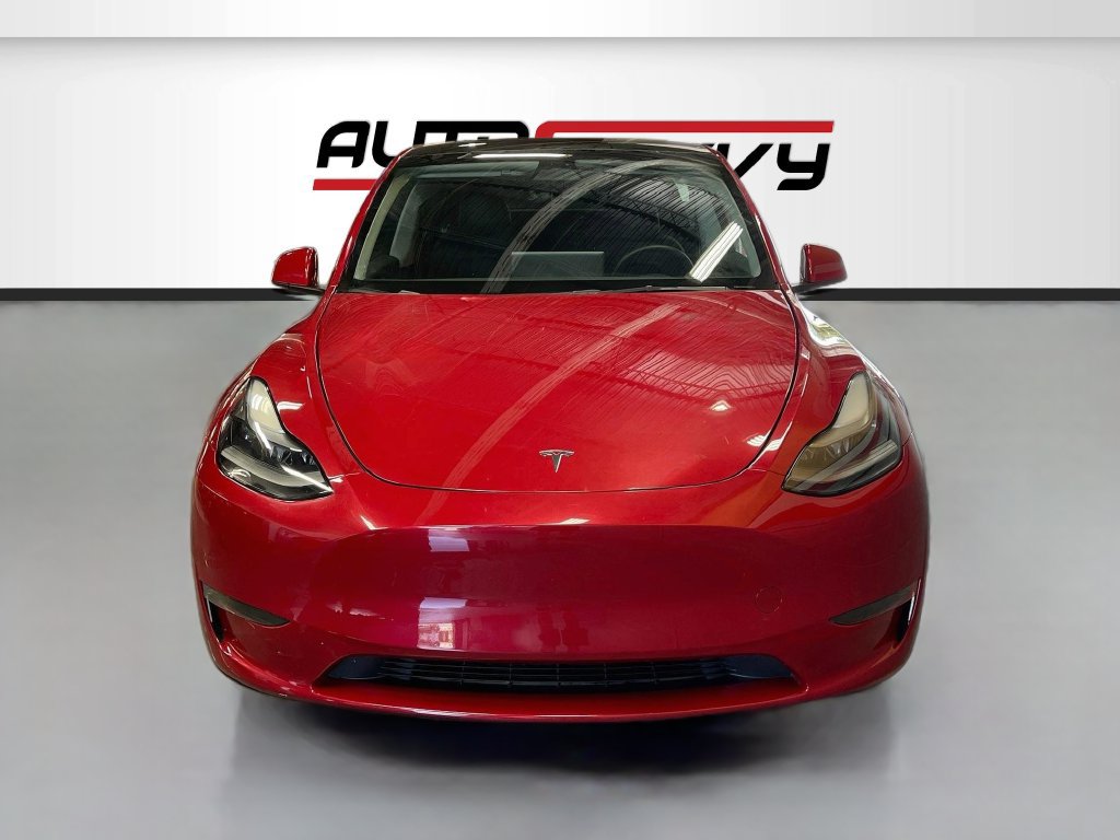 Used 2023 Tesla Model Y Performance AWD/4WD image 2