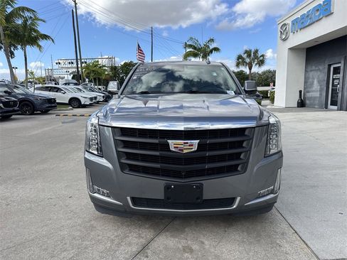 Used 2020 Cadillac Escalade ESV Luxury image 30