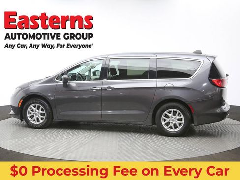 Used 2023 Chrysler Voyager LX FWD image 60