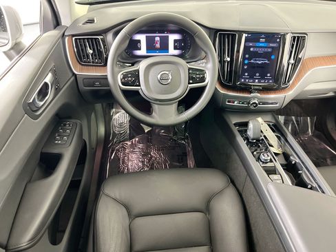 Used 2023 Volvo XC60 B5 Plus w/ Climate Package AWD/4WD image 23