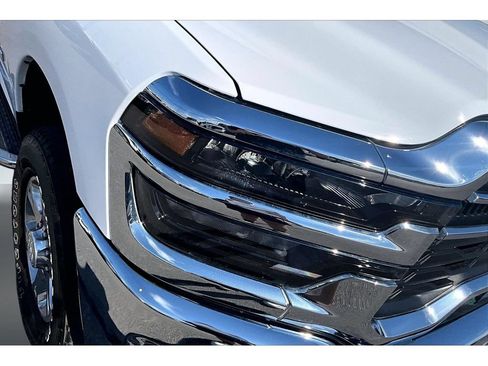 Used 2025 RAM 2500 Big Horn AWD/4WD image 33