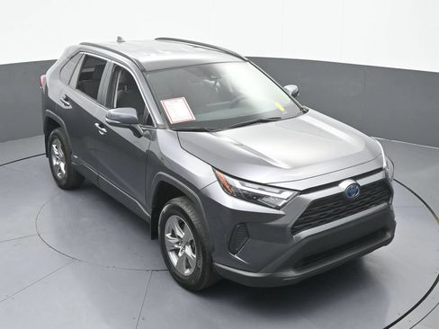 Used 2024 Toyota RAV4 XLE AWD/4WD image 48
