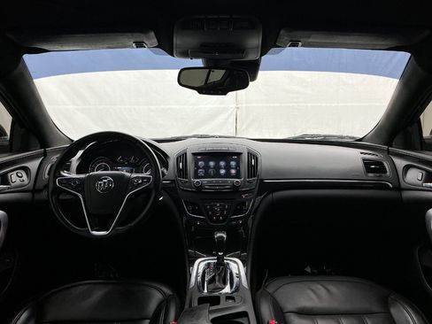 Used 2016 Buick Regal Premium w/ Driver Confidence Package #2 FWD image 28