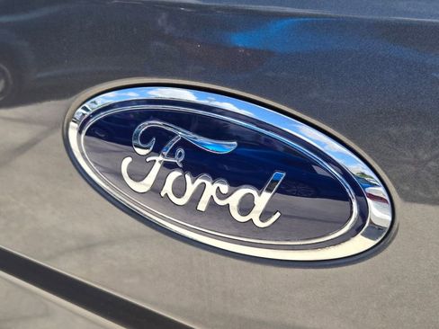 Used 2017 Ford F150 XL w/ Equipment Group 101A Mid AWD/4WD image 10