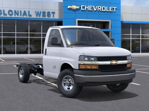 New 2025 Chevrolet Express 3500 w/ Power Convenience Package RWD image 6
