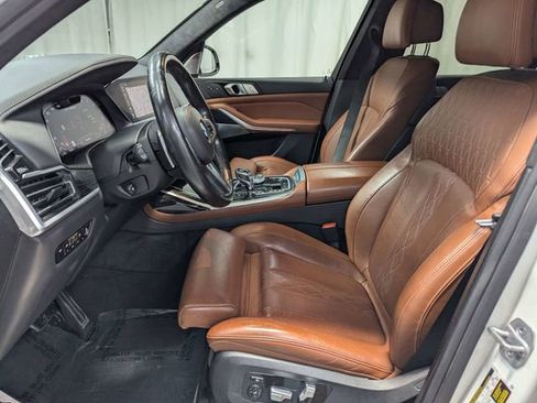 Used 2021 BMW X7 M50i AWD/4WD image 11