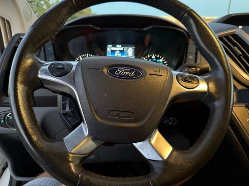 Used 2019 Ford Transit 150 XLT image 11