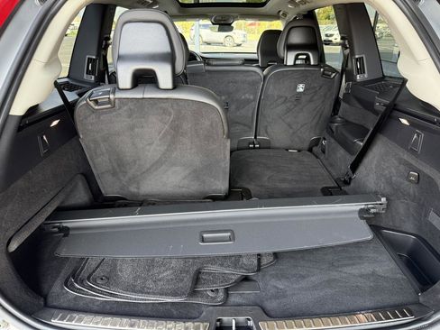 Used 2024 Volvo XC90 B6 Plus image 49